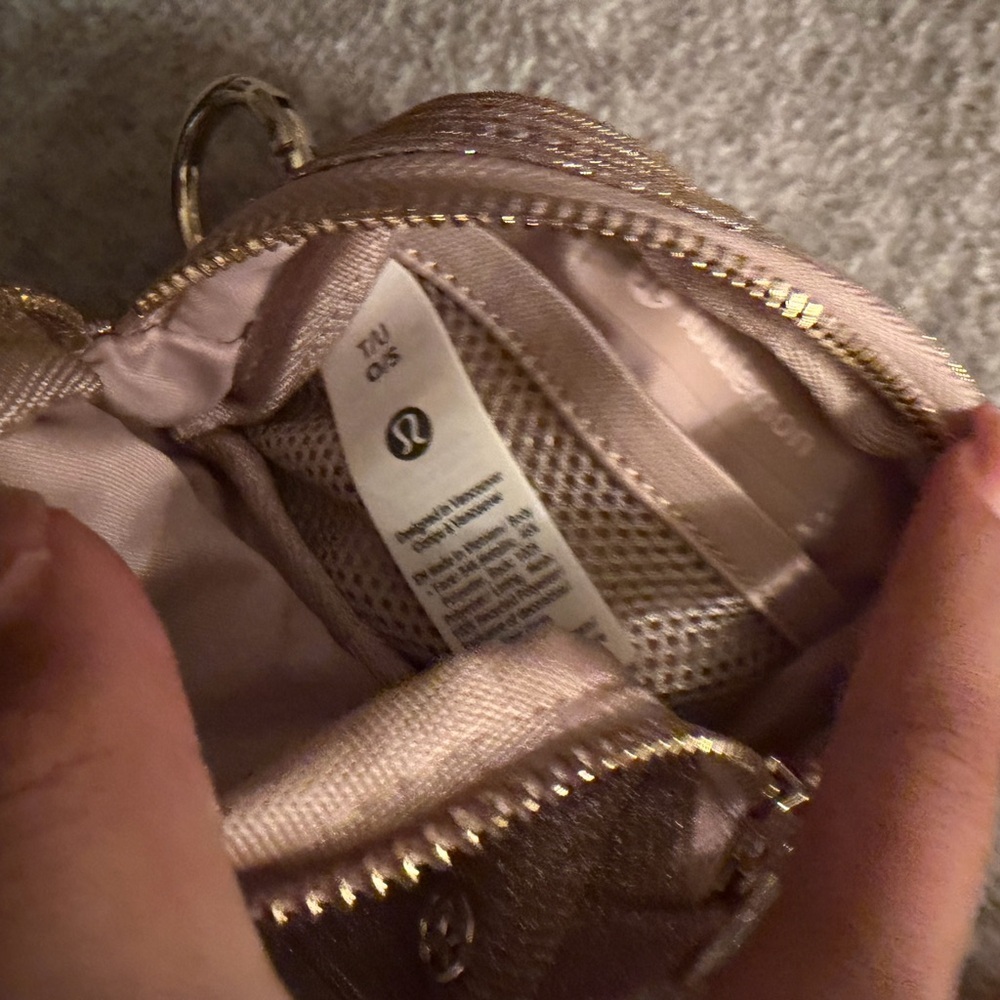 lululemon athletica Glitter Nano belt Bag nwt - Picture 6 of 9